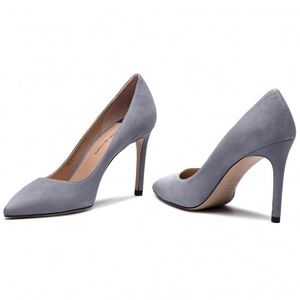 Stuart Weitzman “Leigh 95 YL53460 Dovetail Suede”